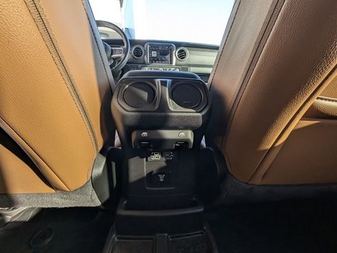 Used 2021 Jeep Wrangler Unlimited Sahara w/ Cold Weather Group image 39