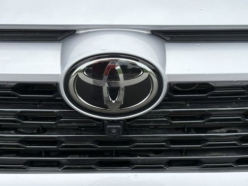 Used 2025 Toyota RAV4 XSE w/ Advanced Technology Package AWD/4WD image 9
