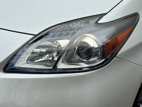 Used 2015 Toyota Prius Prime Plug-In Hybrid FWD image 9