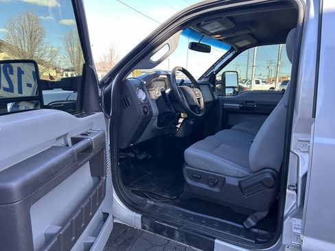 Used 2011 Ford F250 XLT w/ XLT Appearance Pkg image 13