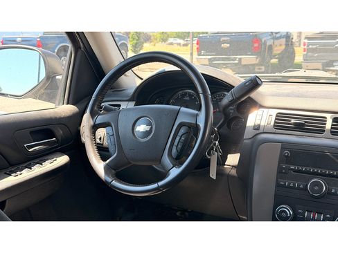 Used 2009 Chevrolet Avalanche LS AWD/4WD image 12