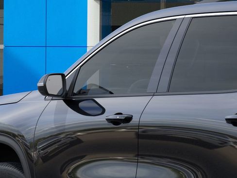 New 2026 Chevrolet Traverse LT image 12