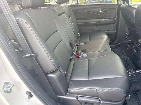 Used 2021 Honda Pilot Black Edition image 24