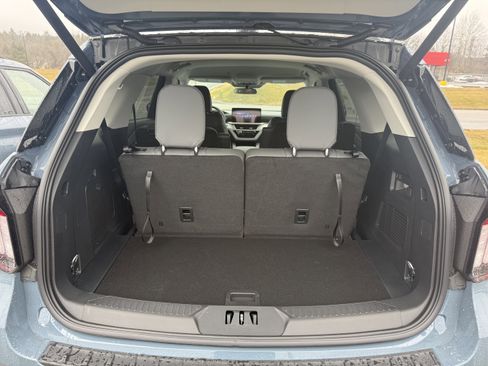 New 2026 Ford Explorer Active w/ Active Comfort Package image 10