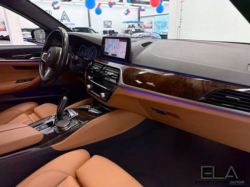 Used 2019 BMW 540i xDrive w/ M Sport Package AWD/4WD image 39