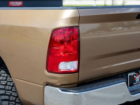 Used 2011 RAM 2500 SLT AWD/4WD image 34