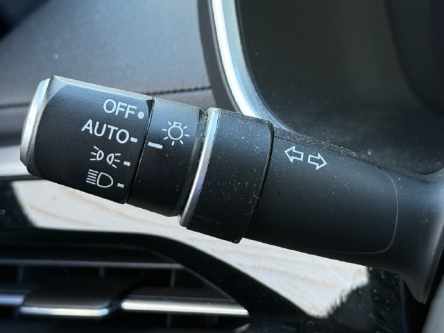 Used 2025 Acura MDX w/ Technology Package FWD image 21