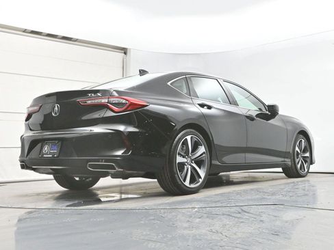 Certified 2025 Acura TLX w/Tech image 37