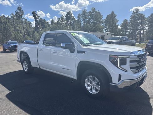 Used 2024 GMC Sierra 1500 SLE image 2