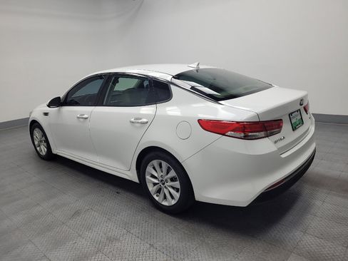 Used 2017 Kia Optima EX image 3