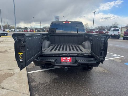 Used 2019 RAM 1500 Laramie image 6