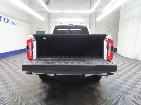Used 2024 Ford F250 Lariat w/ Sport Appearance Package AWD/4WD image 39