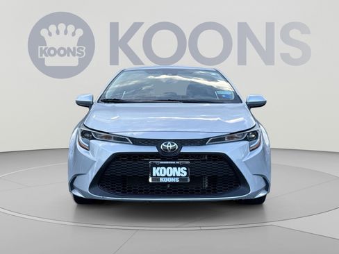 Used 2021 Toyota Corolla LE FWD image 11