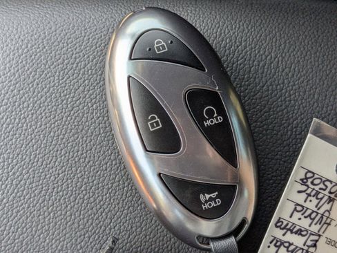 New 2025 Hyundai Elantra SEL FWD image 31