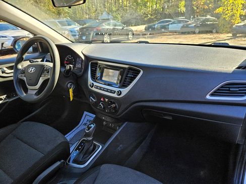 Used 2020 Hyundai Accent SE image 37