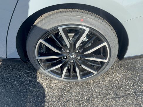 New 2026 Honda Accord Touring image 9