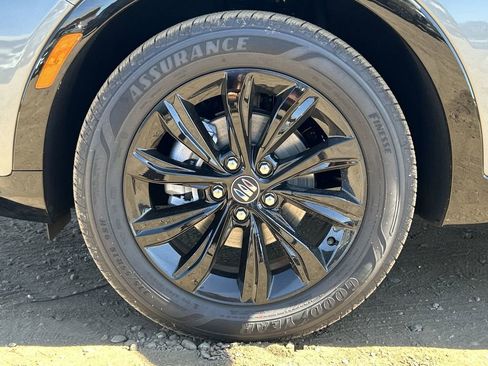 New 2026 Buick Envista Sport Touring FWD image 33