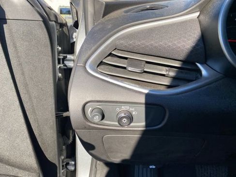 Used 2023 Chevrolet Malibu RS image 23