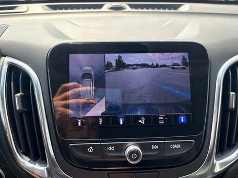 Used 2022 Chevrolet Equinox Premier FWD image 24