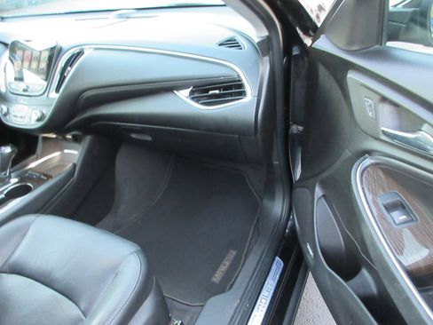Used 2016 Chevrolet Malibu Premier w/ Driver Confidence Package FWD image 18