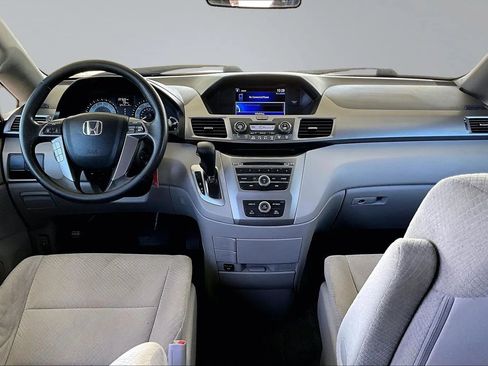 Used 2016 Honda Odyssey LX image 7