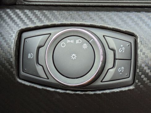 Used 2016 Ford Mustang V6 w/ Equipment Group 051A image 28