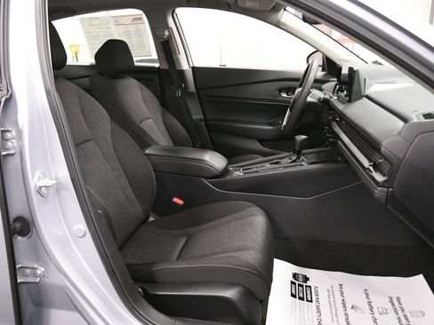 Used 2023 Honda Accord EX image 26