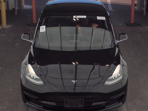 Used 2018 Tesla Model 3 Long Range image 3