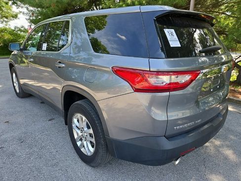 Used 2021 Chevrolet Traverse LS w/ LPO, Floor Liner Package AWD/4WD image 4