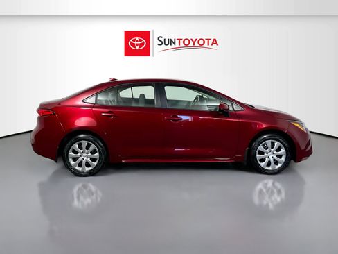 Used 2026 Toyota Corolla LE FWD image 2