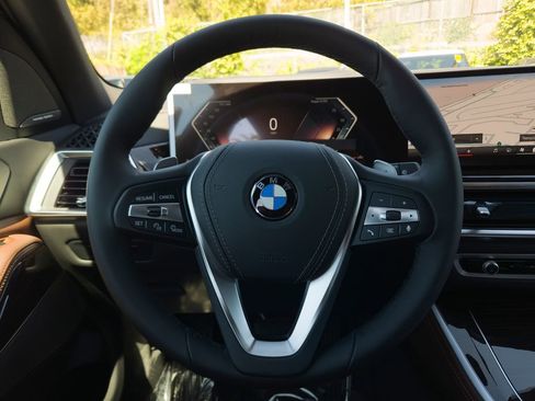 New 2026 BMW X5 sDrive40i w/ Climate Comfort Package image 14