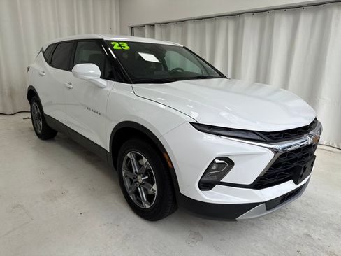 Used 2023 Chevrolet Blazer LT image 3