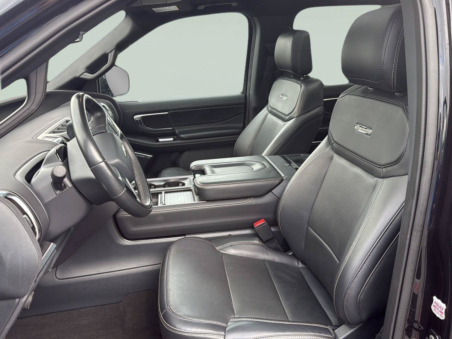 Used 2025 Ford Expedition Max Platinum w/ Stealth Appearance Package AWD/4WD image 14