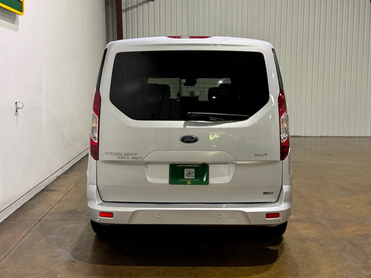 Used 2022 Ford Transit Connect XLT FWD image 7
