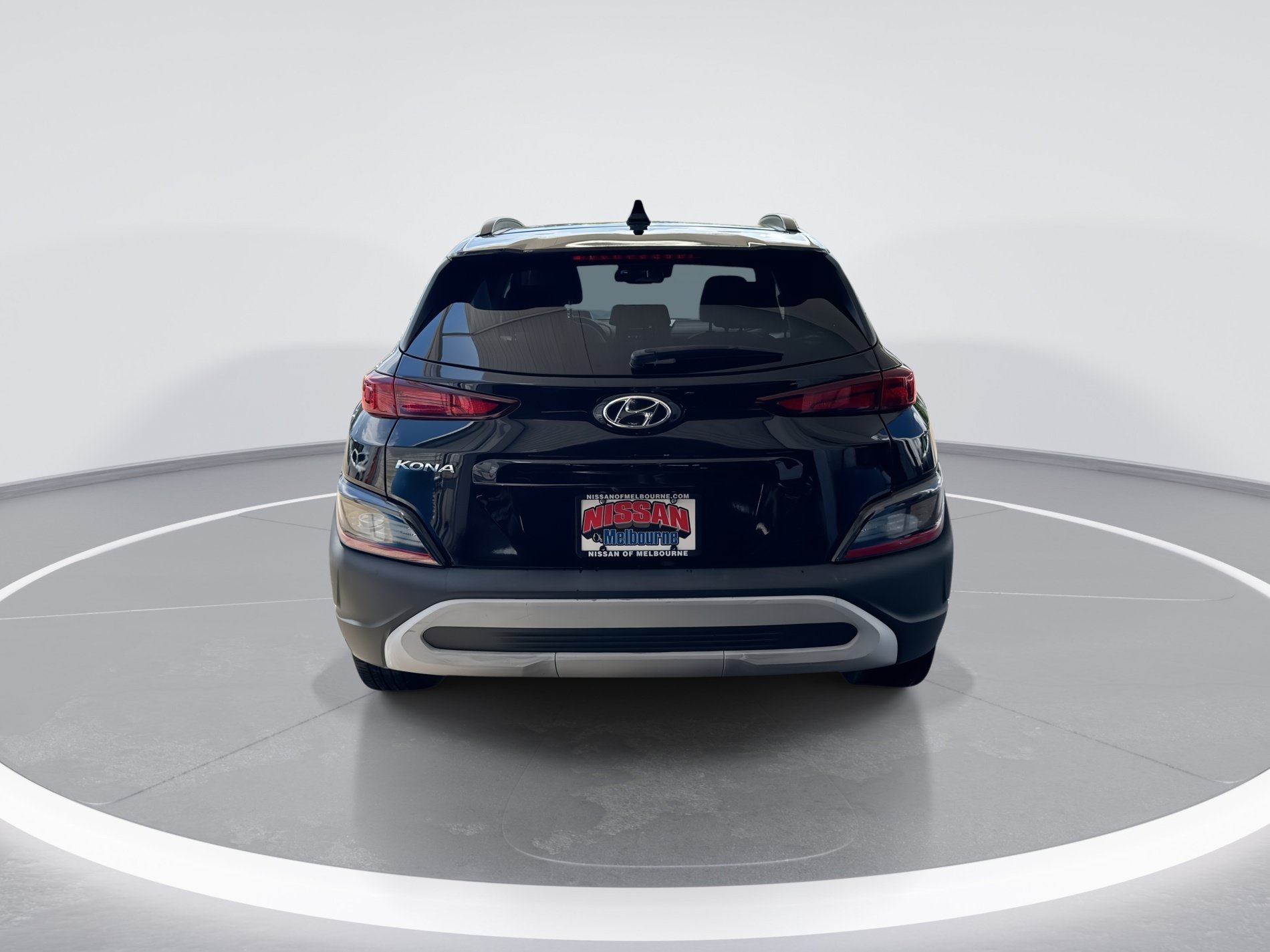 Used 2023 Hyundai Kona SEL w/ Cargo Package FWD image 5