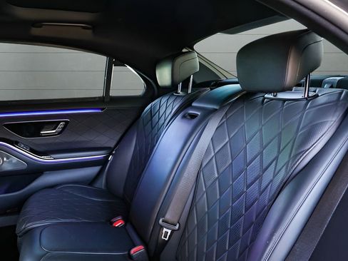 Used 2021 Mercedes-Benz S 580 4MATIC Sedan image 49