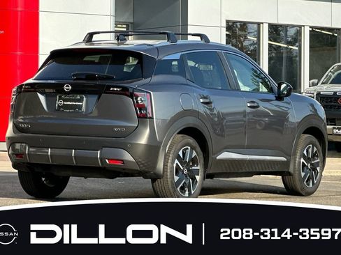 Used 2026 Nissan Kicks SV w/ SV Premium Package AWD/4WD image 4