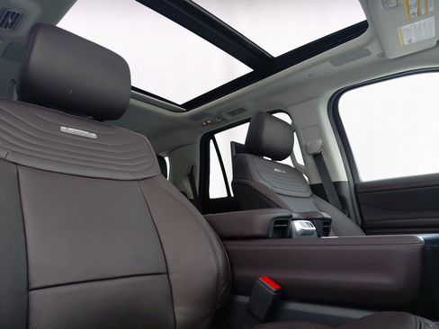 New 2026 Ford Expedition Platinum w/ Platinum Ultimate Package image 15