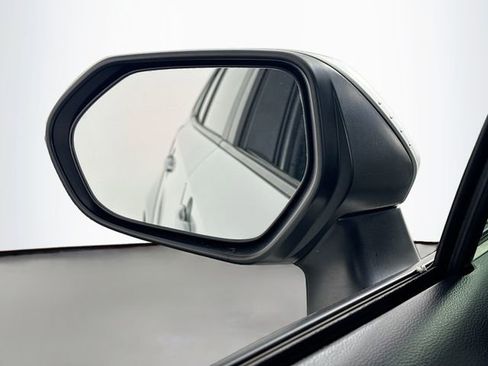 Used 2022 Toyota Corolla LE FWD image 36