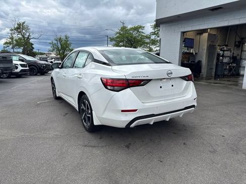 Used 2025 Nissan Sentra SV FWD image 4