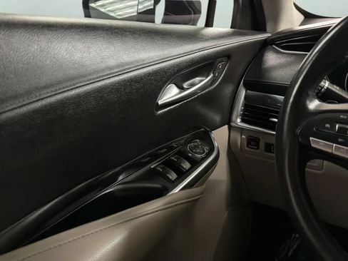 Used 2020 Cadillac XT4 Luxury FWD image 16