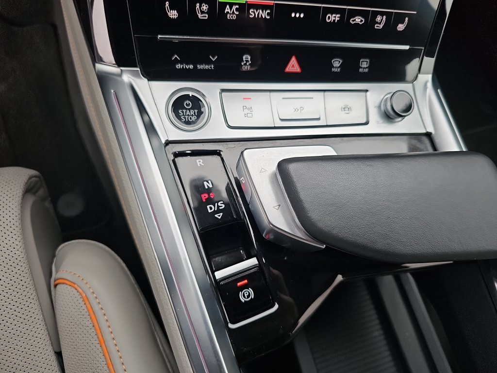 Used 2024 Audi Q8 e-tron Prestige w/ Prestige Package AWD/4WD image 20