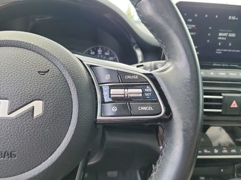 Certified 2023 Kia Seltos EX AWD/4WD image 19