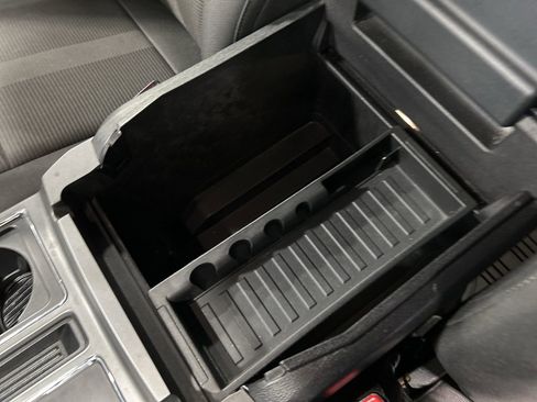 Used 2017 Ford F150 XLT w/ Equipment Group 302A Luxury image 24