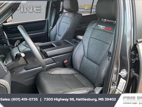 Used 2025 Toyota Sequoia TRD Pro w/ Tow Technology Package AWD/4WD image 18