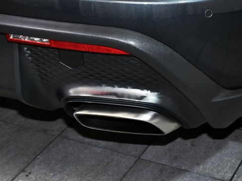 Used 2024 Porsche Macan image 82