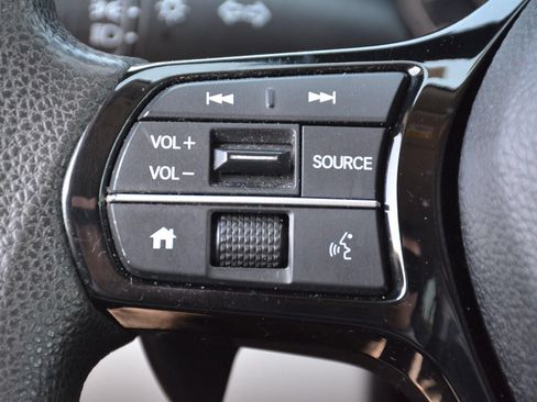Used 2023 Honda Pilot LX image 29