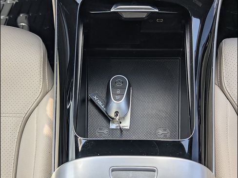 Used 2023 Mercedes-Benz C 300 4MATIC Sedan image 33