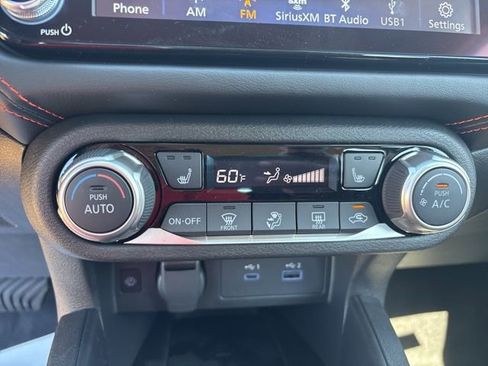 New 2025 Nissan Versa SR w/ Trunk Package image 16