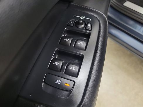 Certified 2024 Volvo S60 B5 Core image 21